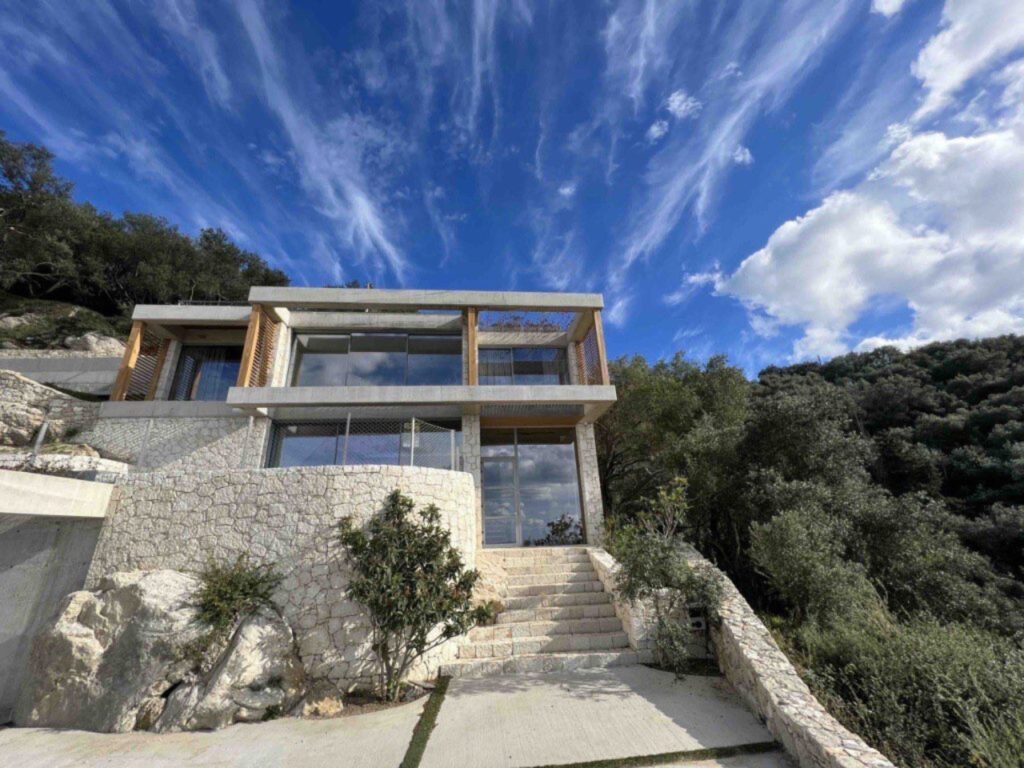 Luxury 2 Bedroom Villa with Infinity Pool & Panoramic Sea Views in Pentati, Corfu (4)