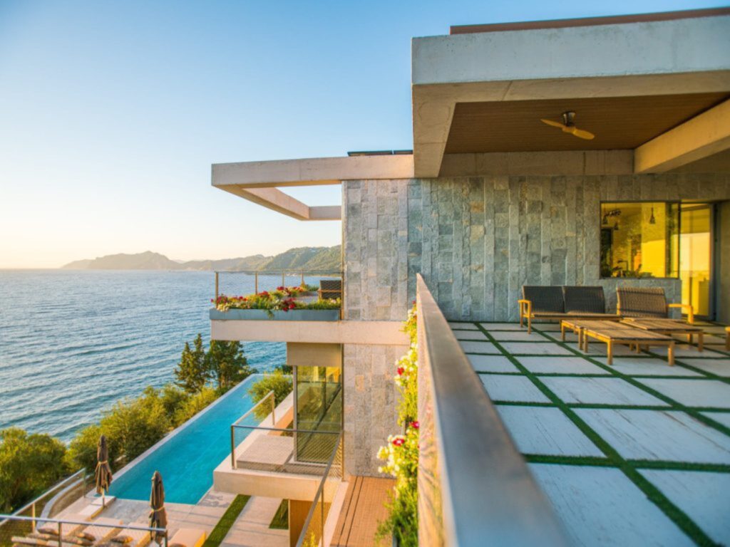 Modern 5 Bedroom Seafront Luxury Villa with Infinity Pool & Private Sea Access, Pentati, Corfu (15)
