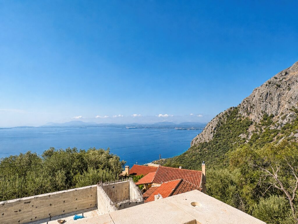 Private 3 Bedroom Luxury Villa with Pool in Vigglatouri, Palies Sinies, North East Corfu (24)