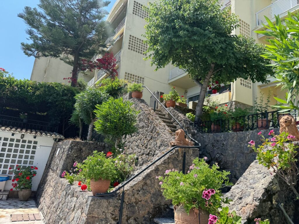 Renovated 1 Bedroom Sea View Apartment with Communal Pool in Messonghi, South Corfu (7)