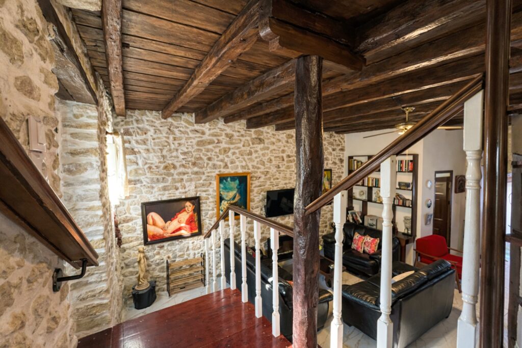 Renovated 3 Bedroom Traditional Stone House in Pagoi, North West Corfu €230,000 (21)