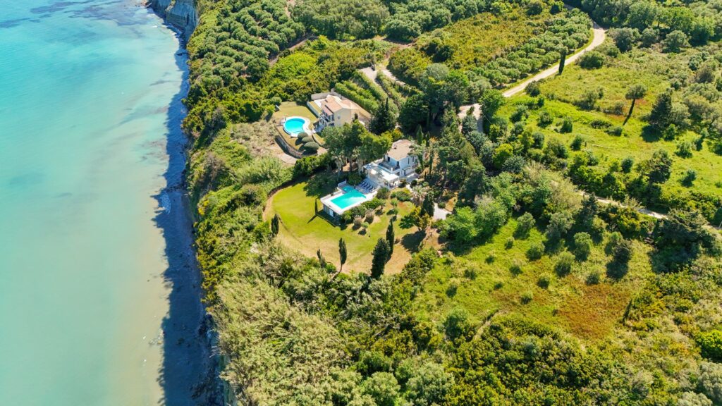 Seafront 4 Bedroom Villa with Panoramic Sunset Views on Corfu's North Coast (22)