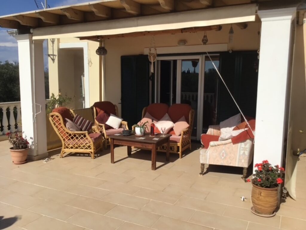 Secluded 2 Bedroom Home with Large Garden Near Roda Beach, North Corfu €250,000 (11)