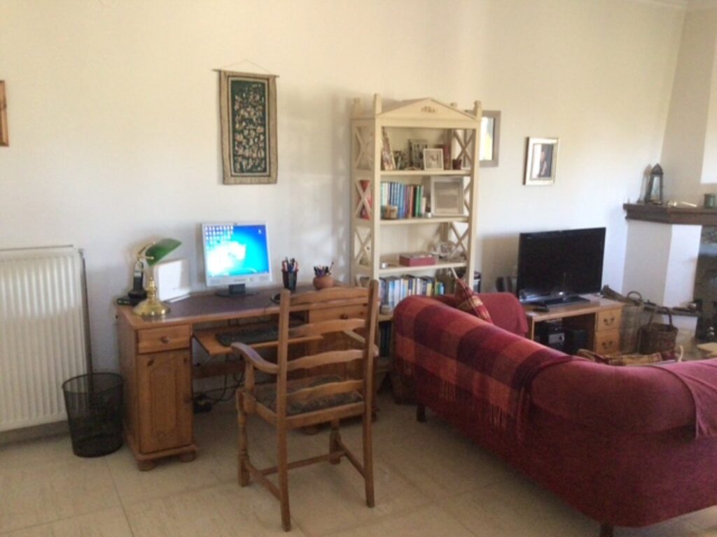 Secluded 2 Bedroom Home with Large Garden Near Roda Beach, North Corfu €250,000 (19)