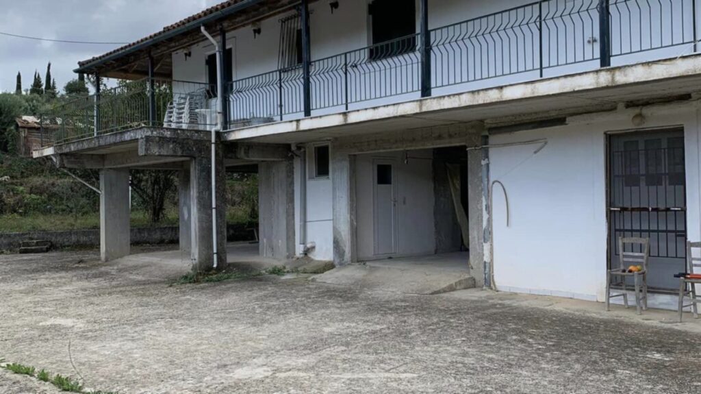 Spacious 5 Bedroom Village House on 4,000 m² Plot with Natural Spring in Klimatia, North Corfu (1)