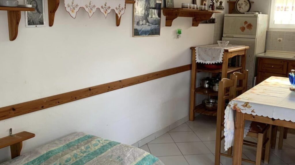 Spacious 5 Bedroom Village House on 4,000 m² Plot with Natural Spring in Klimatia, North Corfu (2)