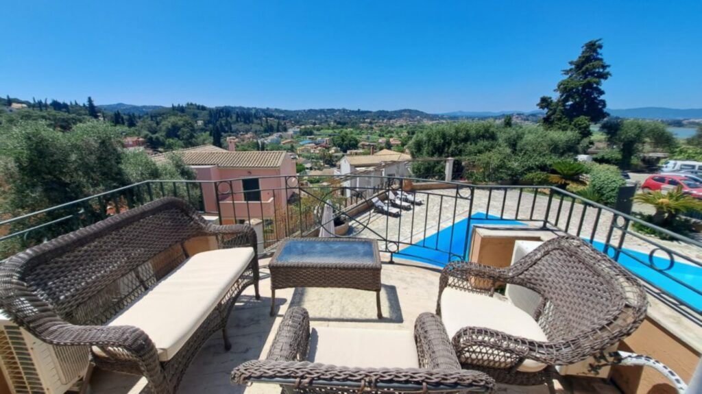 The Strawberry Pink Villa – Historic 4 Bedroom Residence with Panoramic Sea Views in Perama, Corfu (5)
