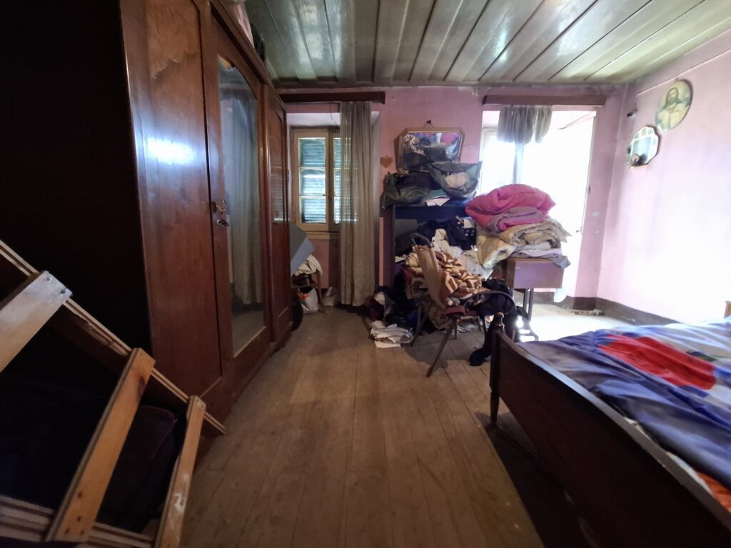 Traditional 2 Bedroom Renovation Opportunity in Skripero, Central Corfu (13)