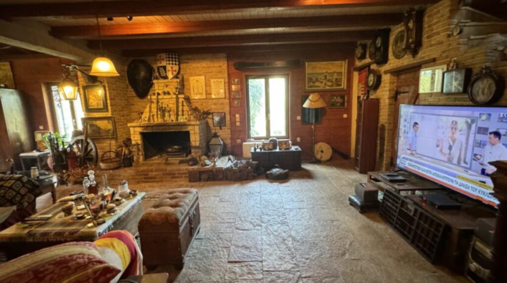 Traditional Stone House on 10,000m² Plot with Additional Buildability in Danilia, Central Corfu €549,000 (16)