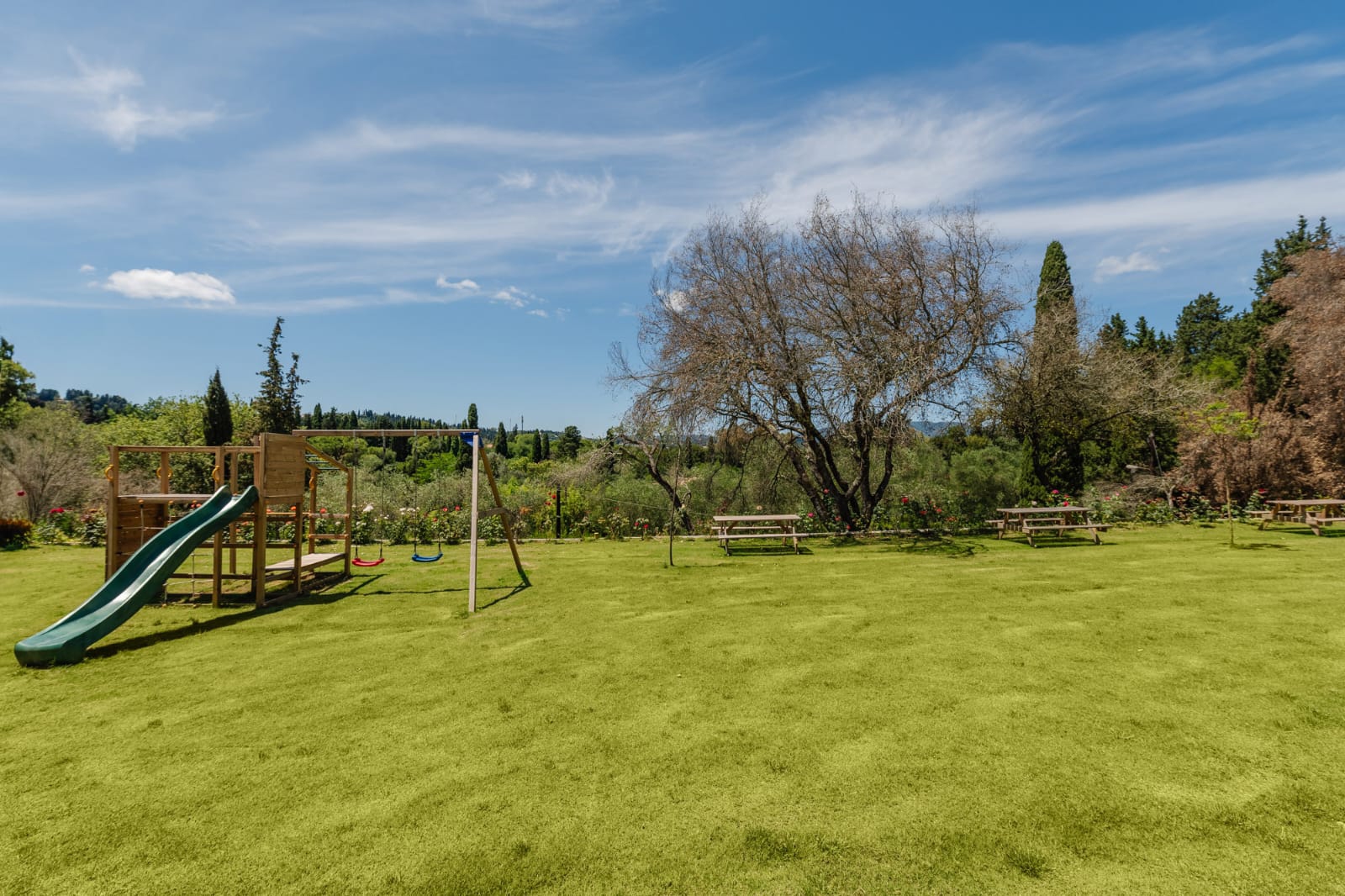 Listing photograph 7 of 33 of the house in Kontokali, published by Chase Real Estate Corfu.