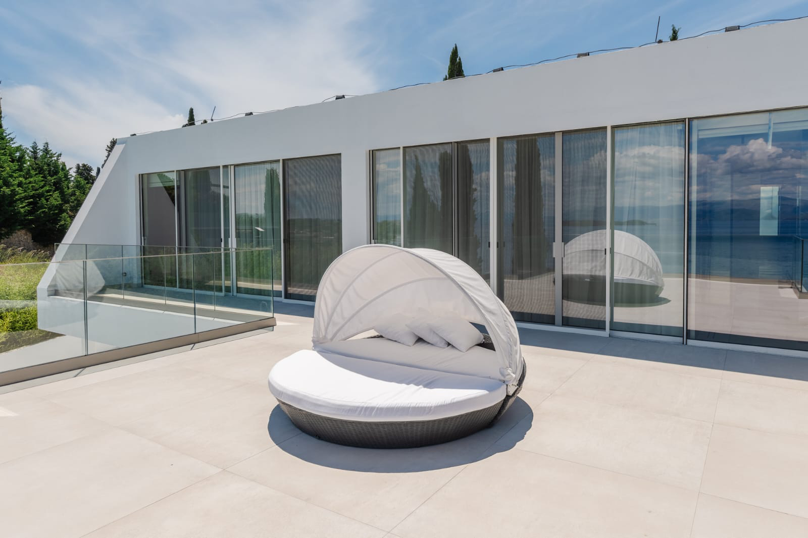Listing photograph 17 of 33 of the house in Kontokali, published by Chase Real Estate Corfu.