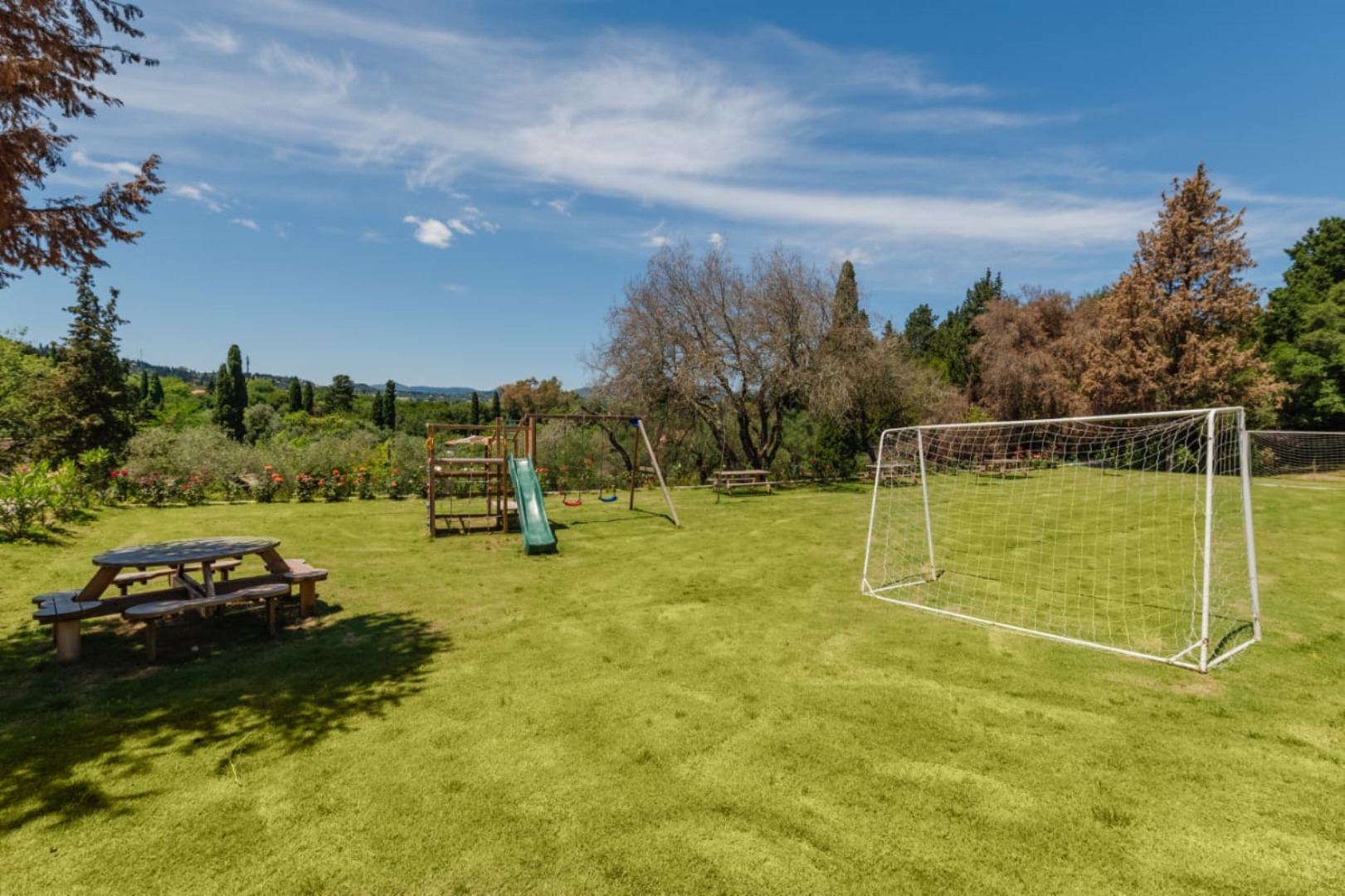 Listing photograph 2 of 33 of the house in Kontokali, published by Chase Real Estate Corfu.