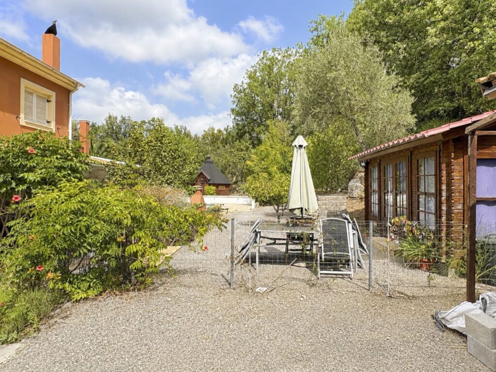 4 Bedroom Villa with Private Pool in Poulades, Central Corfu €590,000 (1)