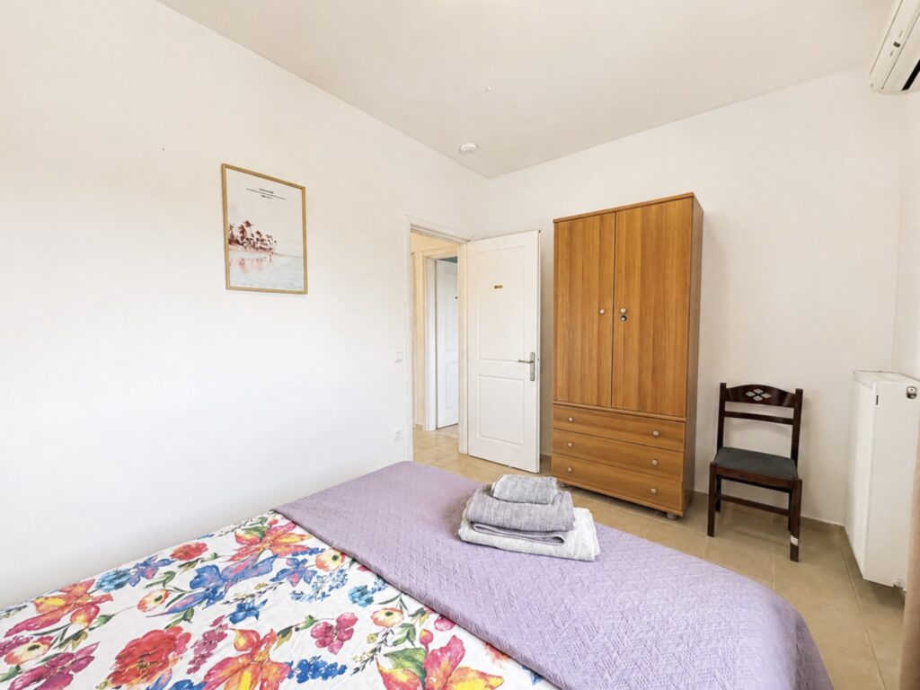 4 Bedroom Villa with Private Pool in Poulades, Central Corfu €590,000 (10)