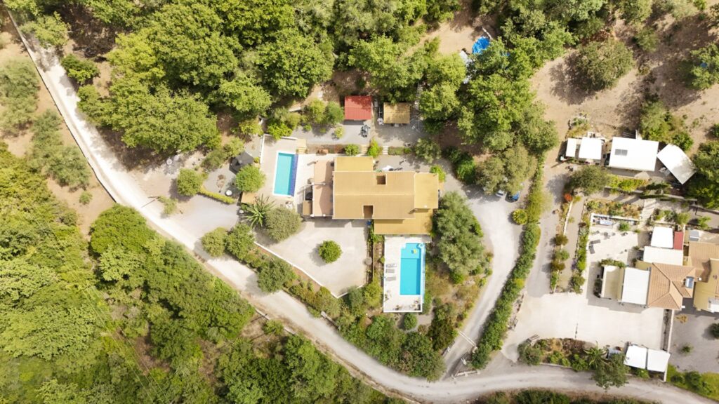 4 Bedroom Villa with Private Pool in Poulades, Central Corfu €590,000 (14)