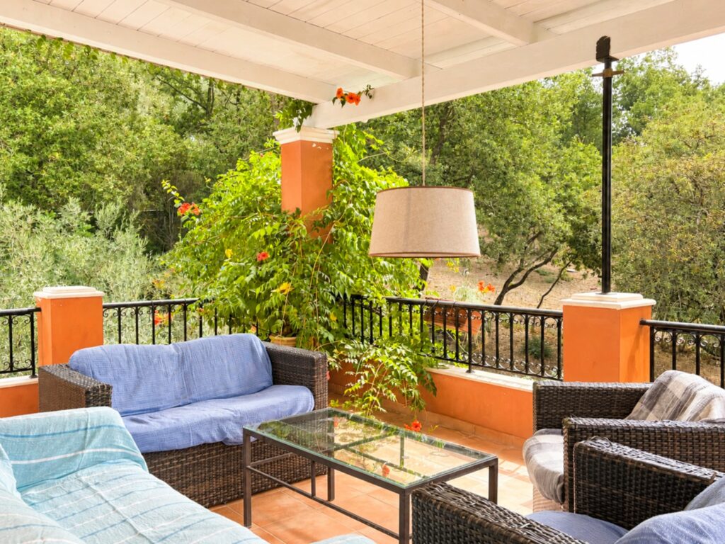 4 Bedroom Villa with Private Pool in Poulades, Central Corfu €590,000 (17)