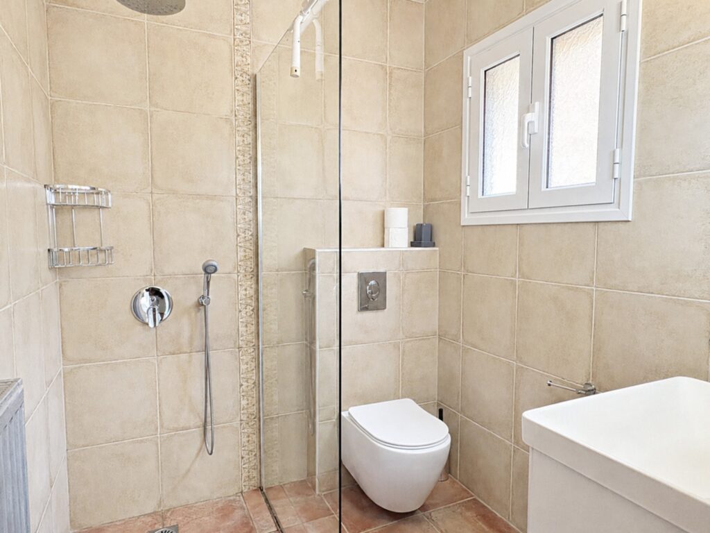 4 Bedroom Villa with Private Pool in Poulades, Central Corfu €590,000 (4)