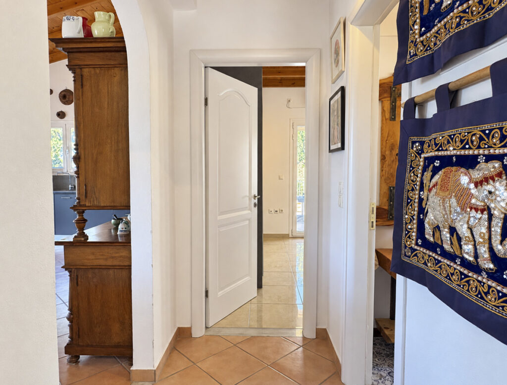 Beautifully Finished 2 Bedroom Home with Sea Views and Development Potential in Karousades, North Corfu €399,000 (11)