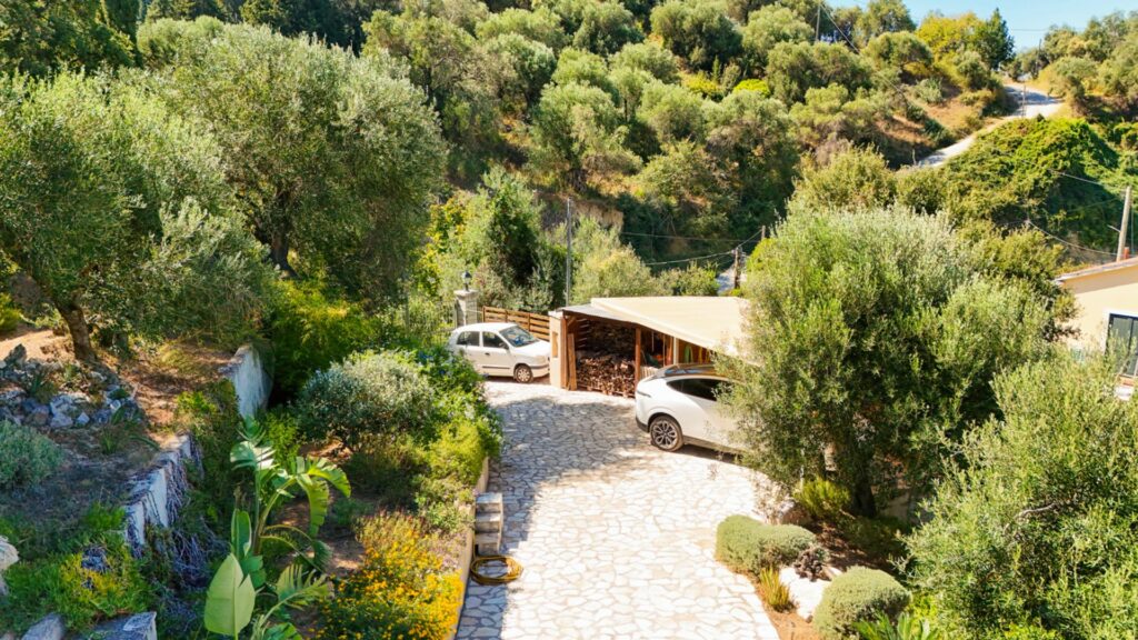 Beautifully Finished 2 Bedroom Home with Sea Views and Development Potential in Karousades, North Corfu €399,000 (13)
