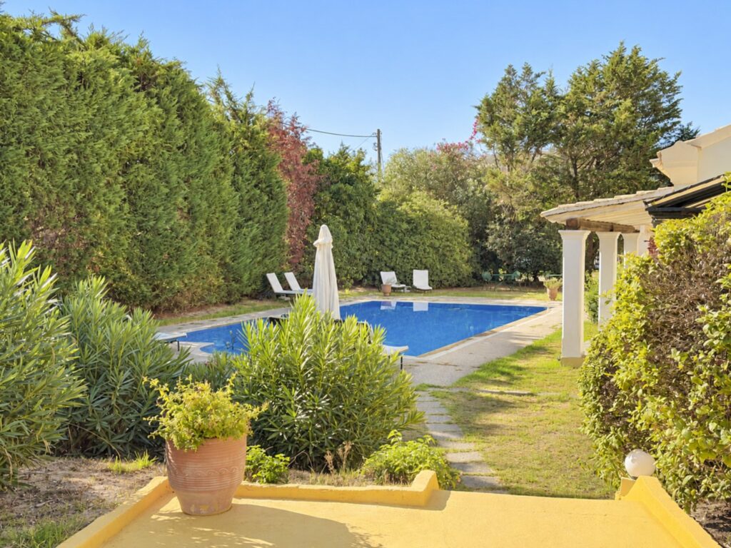 Historic Boutique Hotel with Pool and Development Potential in Peroulades, Corfu €950,000 (12)