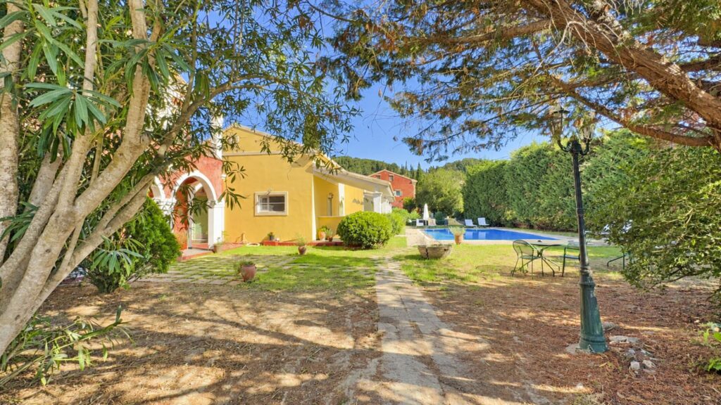 Historic Boutique Hotel with Pool and Development Potential in Peroulades, Corfu €950,000 (4)