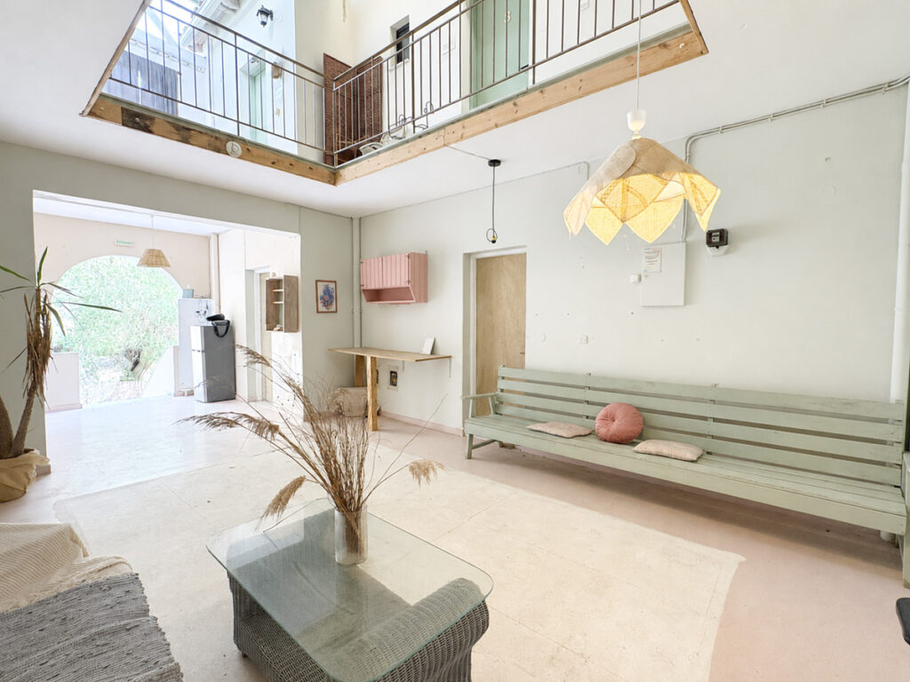 Investment Building with 12 Rooms and Renovated Apartment in Ipsos, Corfu €635,000 (24)