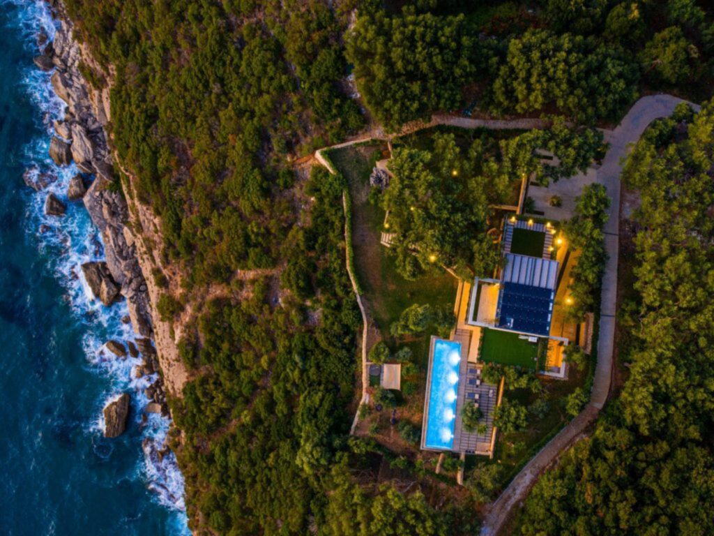 Modern 4 Bedroom Villa with 17m Infinity Pool and Sunset Sea Views, West Corfu €3,800,000 (5)