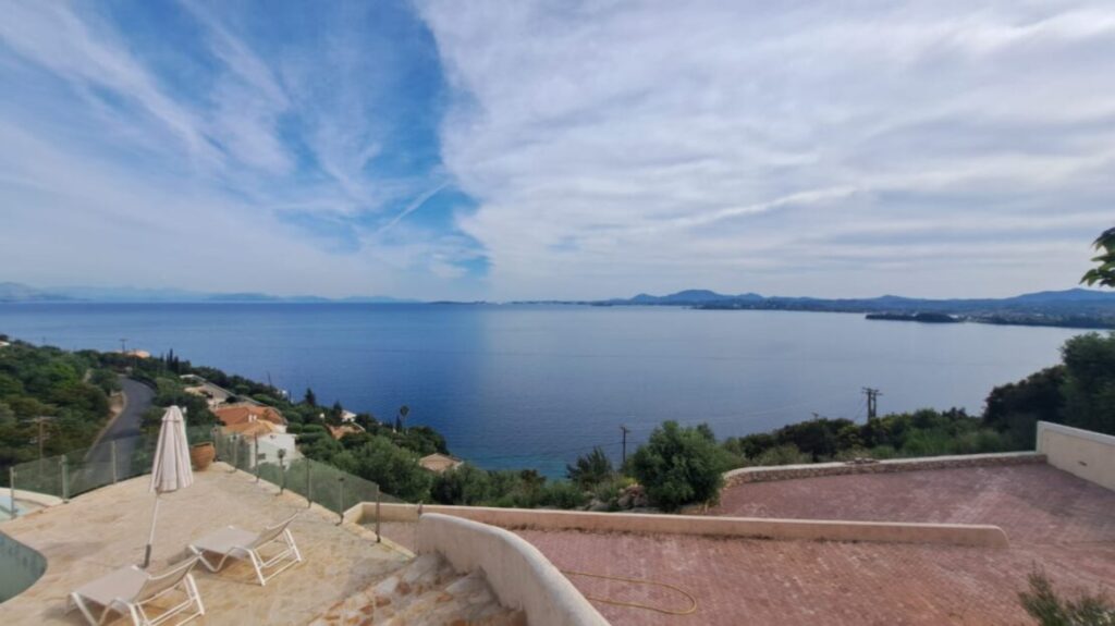 Newly Built 4 Bedroom Luxury Villa with Panoramic Sea Views in Barbati, North East Corfu €4,200,000 (2)