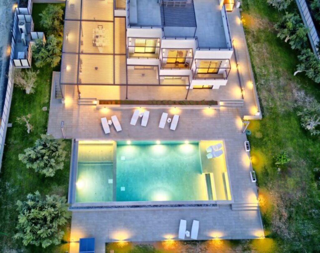 Newly Renovated 4 Bedroom Luxury Villa with 140m² Pool Near the Sea in Acharavi, North Corfu €4,400,000 (3)