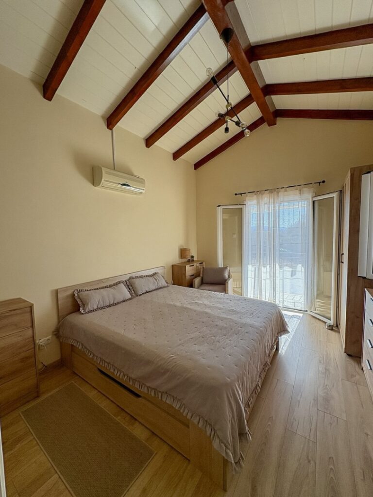 Renovated 2 Bedroom House with Private Pool and 2,200m² Plot in Poulades, Corfu €550,000 (36)