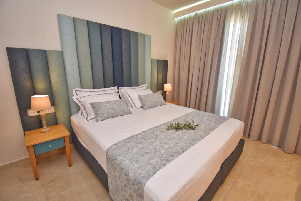 Summer Wine Exclusive Villa with Panoramic Sea Views in Spartylas, Corfu €4,200,000 (11)