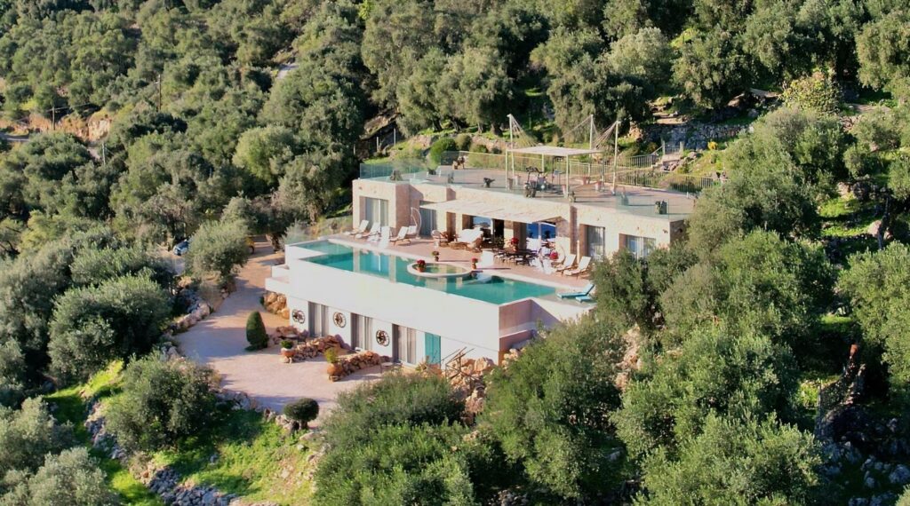 Summer Wine Exclusive Villa with Panoramic Sea Views in Spartylas, Corfu €4,200,000 (2)