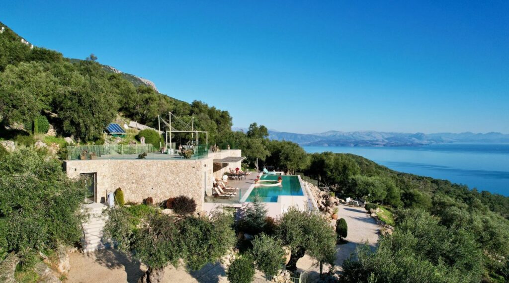 Summer Wine Exclusive Villa with Panoramic Sea Views in Spartylas, Corfu €4,200,000 (3)