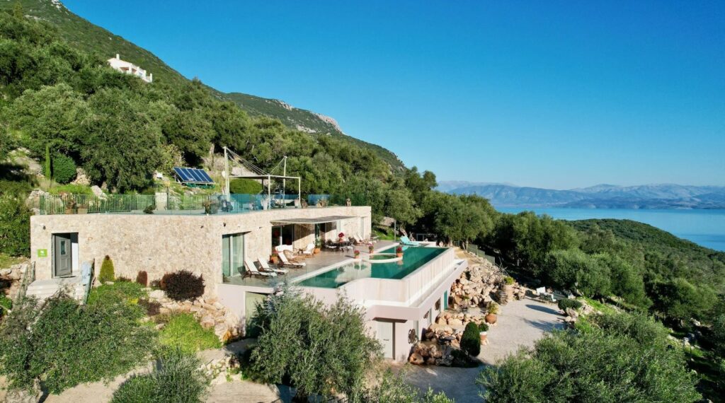 Summer Wine Exclusive Villa with Panoramic Sea Views in Spartylas, Corfu €4,200,000 (4)