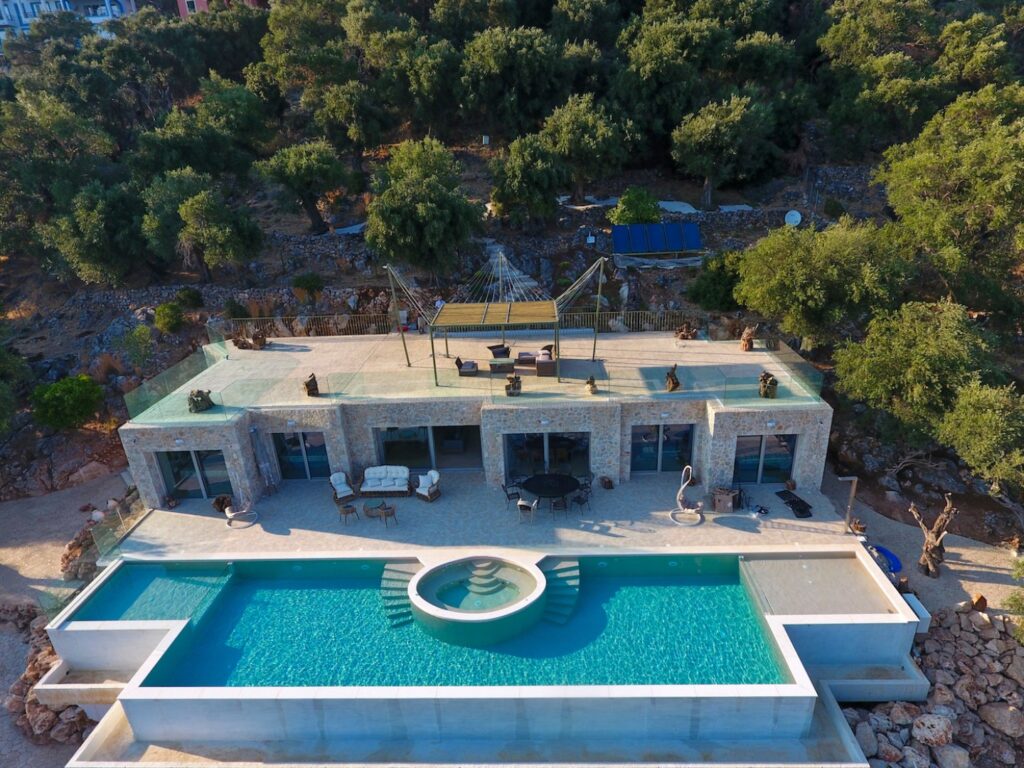 Summer Wine Exclusive Villa with Panoramic Sea Views in Spartylas, Corfu €4,200,000 (41)
