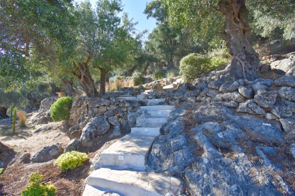 Summer Wine Exclusive Villa with Panoramic Sea Views in Spartylas, Corfu €4,200,000 (5)