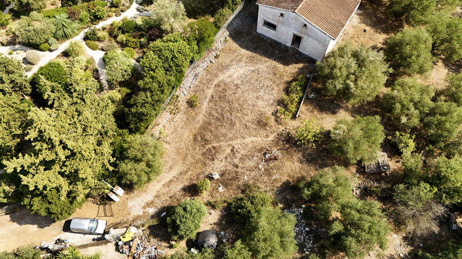Listing photograph 5 of 18 of the house in Agios Ioannis, published by Chase Real Estate Corfu.