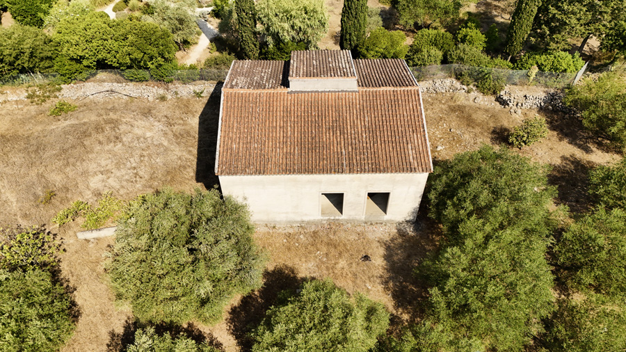 Listing photograph 8 of 18 of the house in Agios Ioannis, published by Chase Real Estate Corfu.