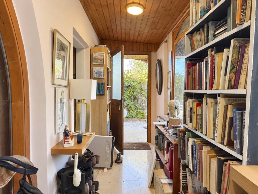 Villa Ipothesi, Characterful 2 Bedroom Home with Library Studio and Large Garden in Perithia, North East Corfu €395,000 (11)