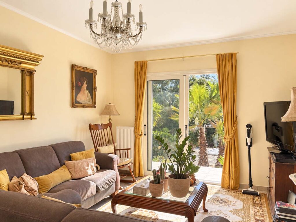 Detached Two Bedroom Bungalow with Panoramic Sea Views, Perama €350,000 (22)