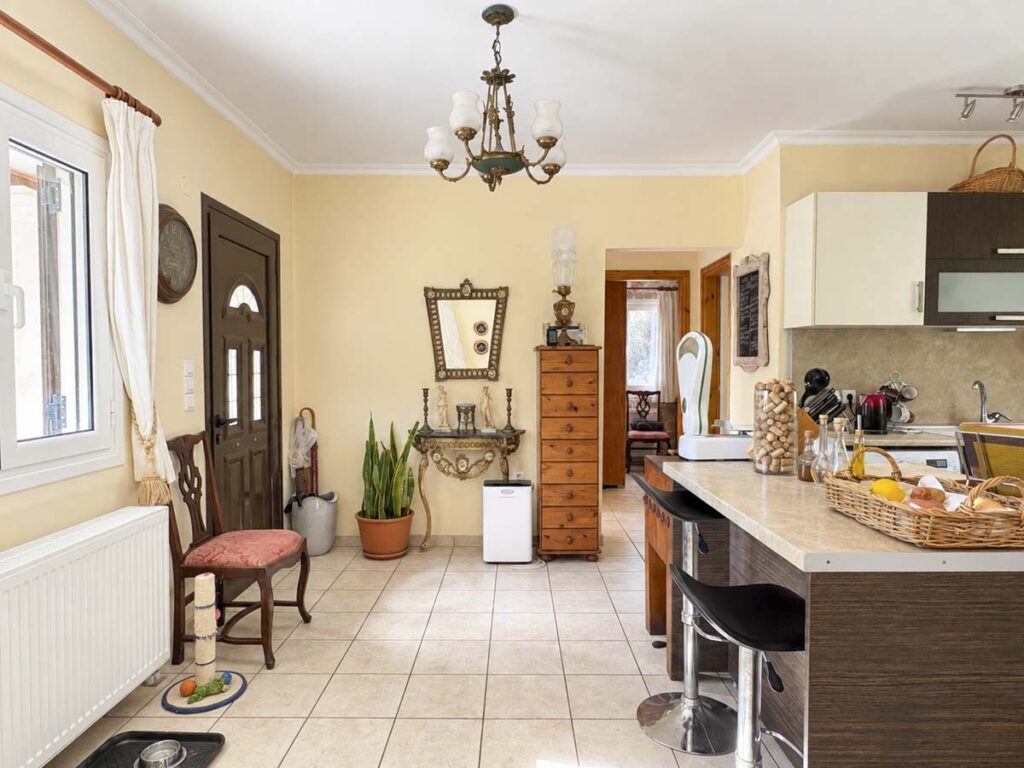 Detached Two Bedroom Bungalow with Panoramic Sea Views, Perama €350,000 (28)