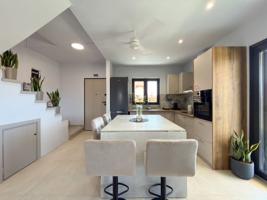 Fully Renovated 3 Bedroom Residence with Solar Power, Private Parking & Spacious Terraces, Corfu – €645,000 (22)
