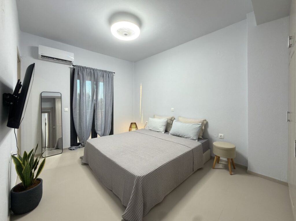Fully Renovated 3 Bedroom Residence with Solar Power, Private Parking & Spacious Terraces, Corfu – €645,000 (49)