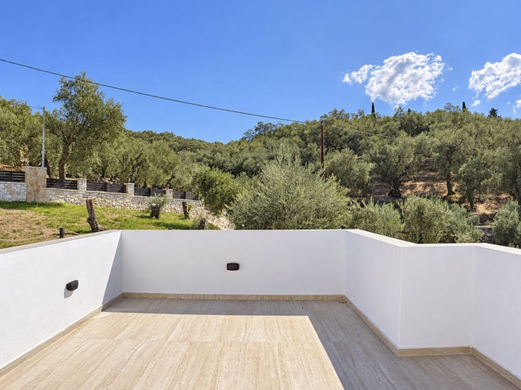 Luxury 4 Bedroom Villa with Infinity Pool & Panoramic Sea Views, Acharavi €1,950,000 (1)