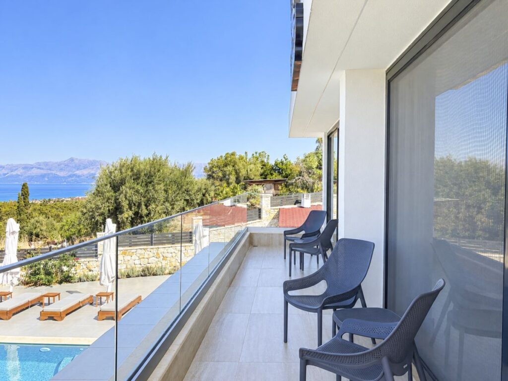 Luxury 4 Bedroom Villa with Infinity Pool & Panoramic Sea Views, Acharavi €1,950,000 (26)