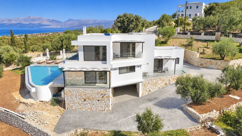 Luxury 4 Bedroom Villa with Infinity Pool & Panoramic Sea Views, Acharavi €1,950,000 (7)