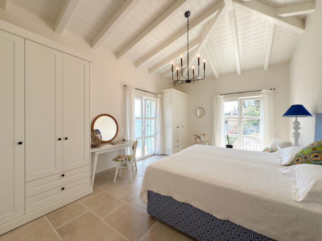New 5 Bedroom Villa with Infinity Pool & Sea Views near Agni Bay €2,650,000 (10)