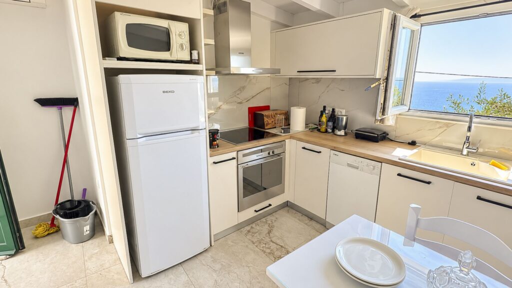 Renovated Three Apartment Property with Panoramic Sea Views, Nissaki €580,000 (24)