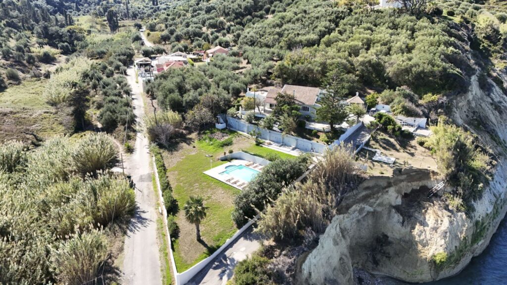 Seafront Villa with Private Pool & Direct Sea Access, Astrakeri, Corfu €1,200,000 (46)